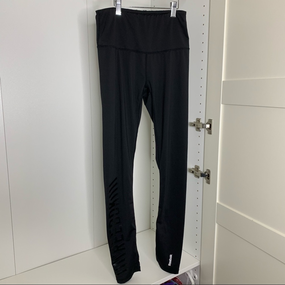 5/$25 Sale ☀️ Reebok Leggings w/ Silicone Brand Detail